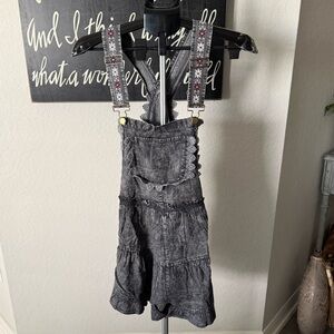 Veveret Denim Shortalls  NWT